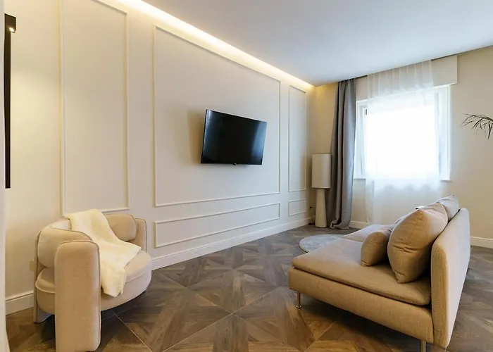 Kitai, Sui Tetti Di * Katanya