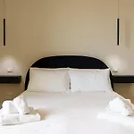 Kitai, Sui Tetti Di * Katania