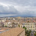 Apartament Kitai, Sui Tetti Di Katania