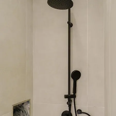 Apartment Kitai, Sui Tetti Di