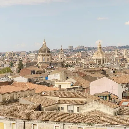 Kitai, Sui Tetti Di Катания